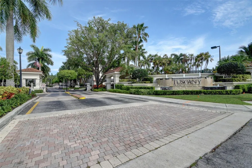 2206 Tuscany Way #2206 Boynton Beach, FL 33435