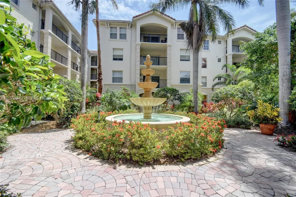 2206 Tuscany Way #2206 Boynton Beach, FL 33435
