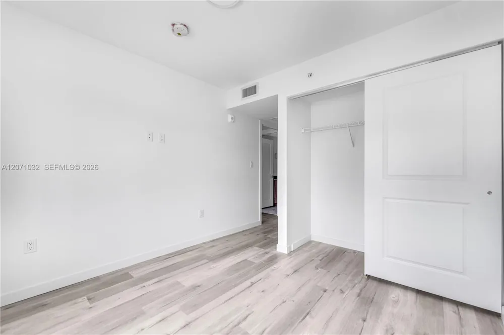 175 NW 160TH ST #309 North Miami Beach, FL 33169