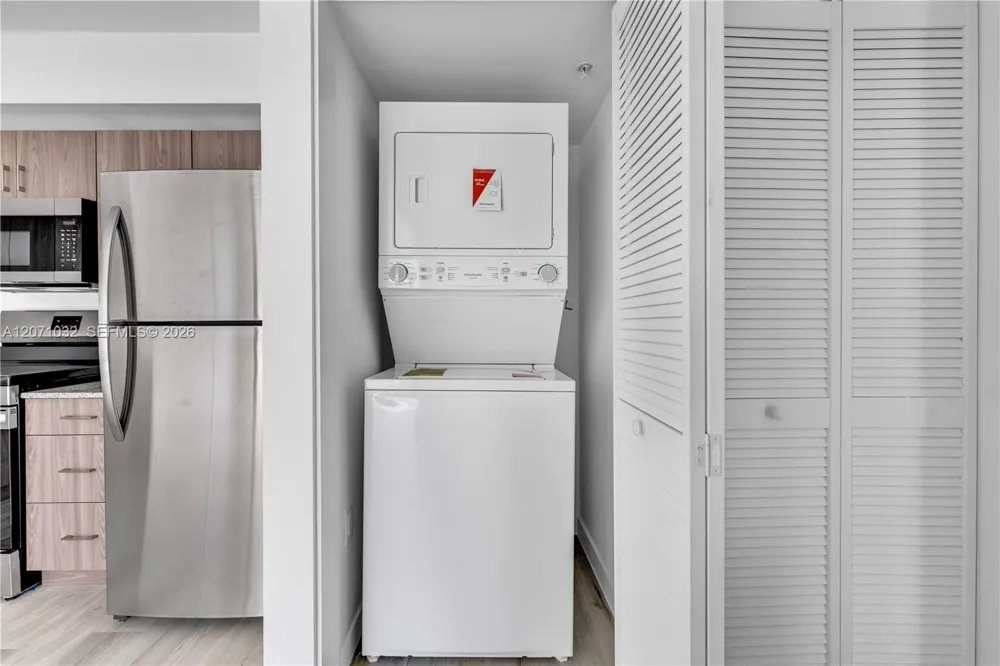 175 NW 160TH ST #309 North Miami Beach, FL 33169
