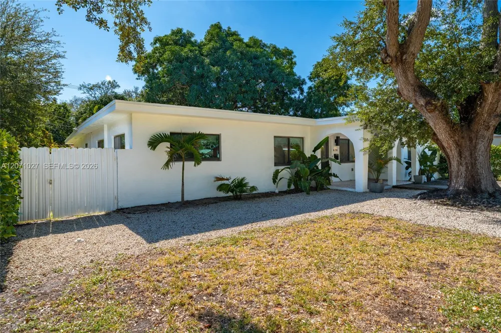 638 NE 141st St North Miami, FL 33161