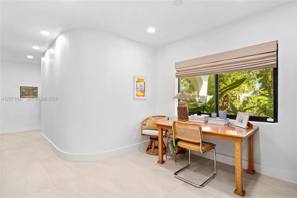 638 NE 141st St North Miami, FL 33161