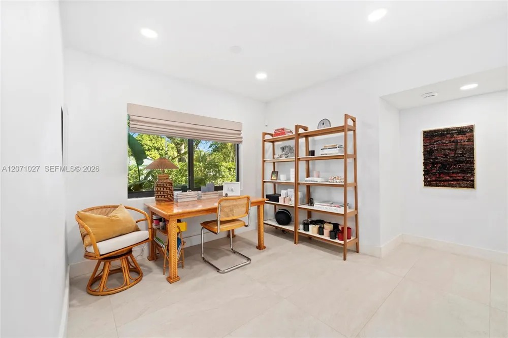 638 NE 141st St North Miami, FL 33161