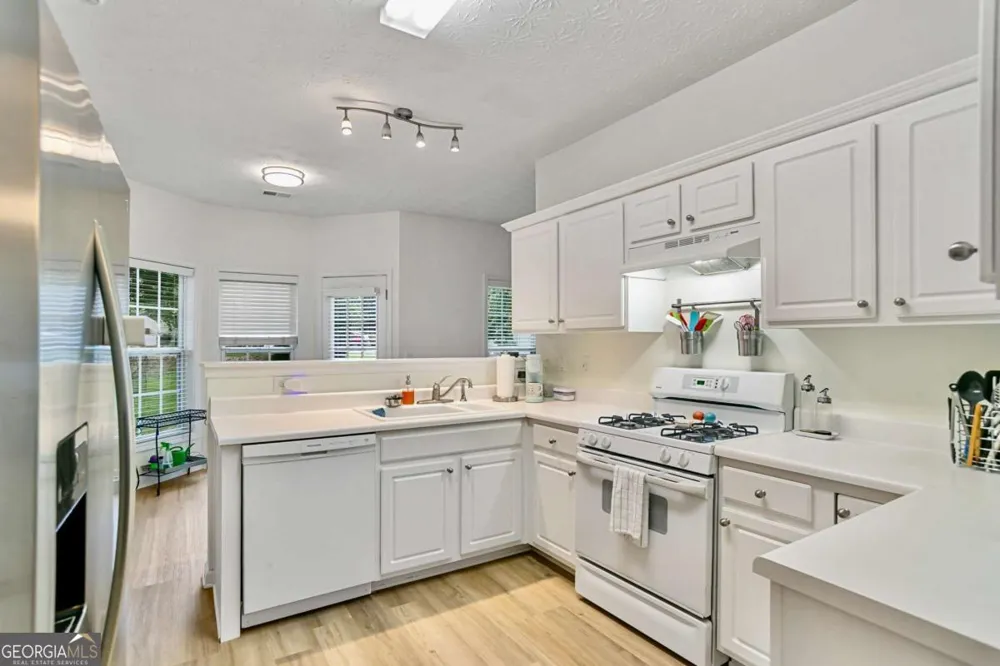 4026 Mcdowell DR Acworth, GA 30101