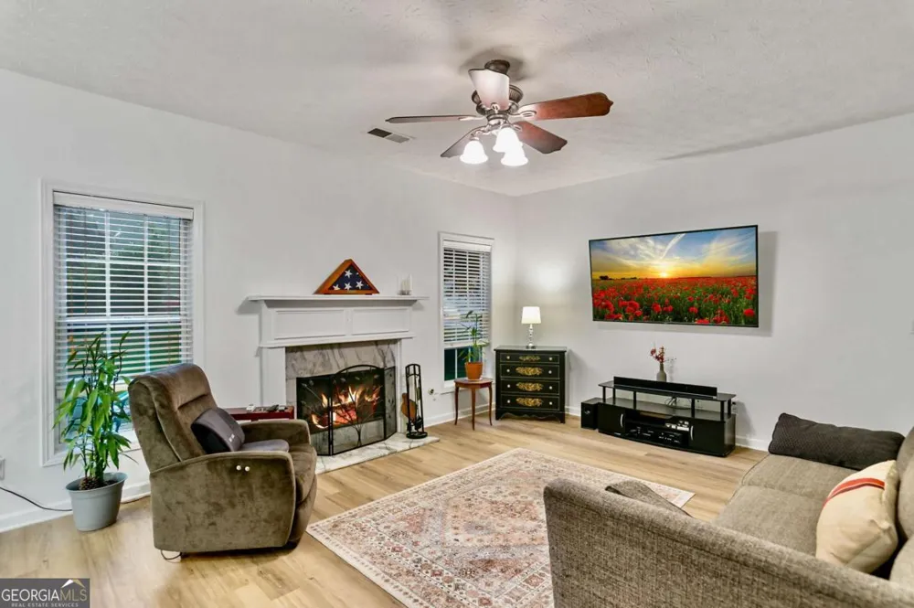 4026 Mcdowell DR Acworth, GA 30101