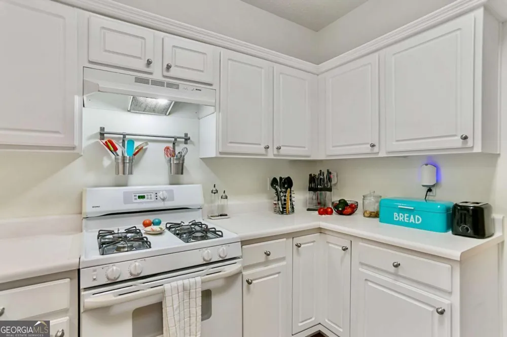 4026 Mcdowell DR Acworth, GA 30101
