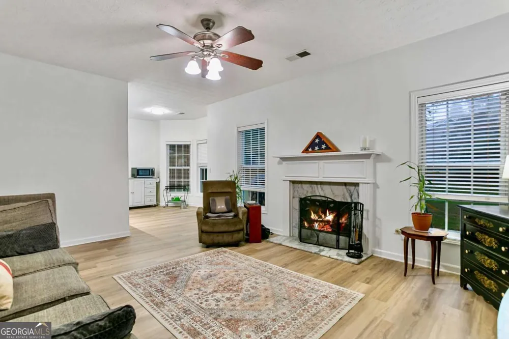 4026 Mcdowell DR Acworth, GA 30101