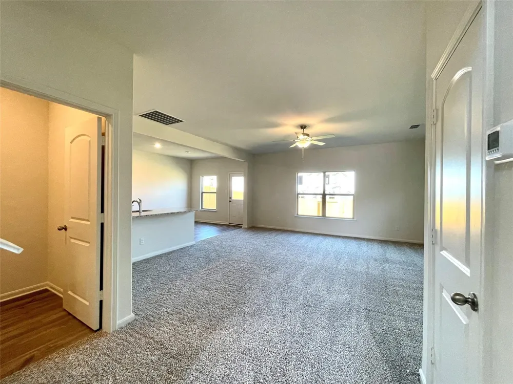 623 Aqueduct Drive Seagoville, TX 75159
