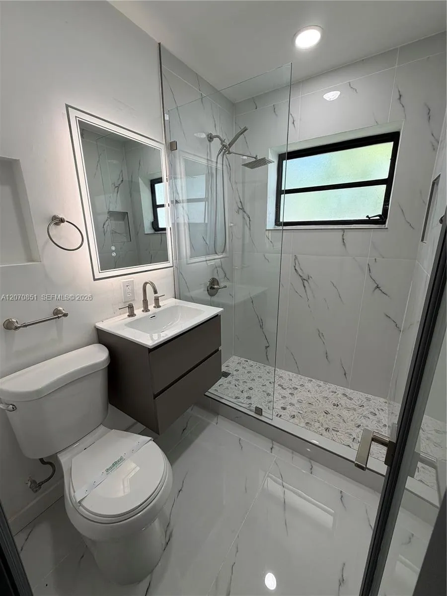 4175 SW 87th Ave #1 Miami, FL 33165