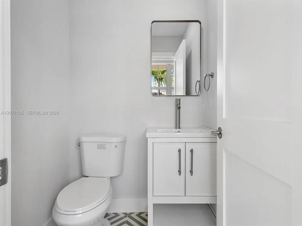 112 Florida Ave Coral Gables, FL 33133