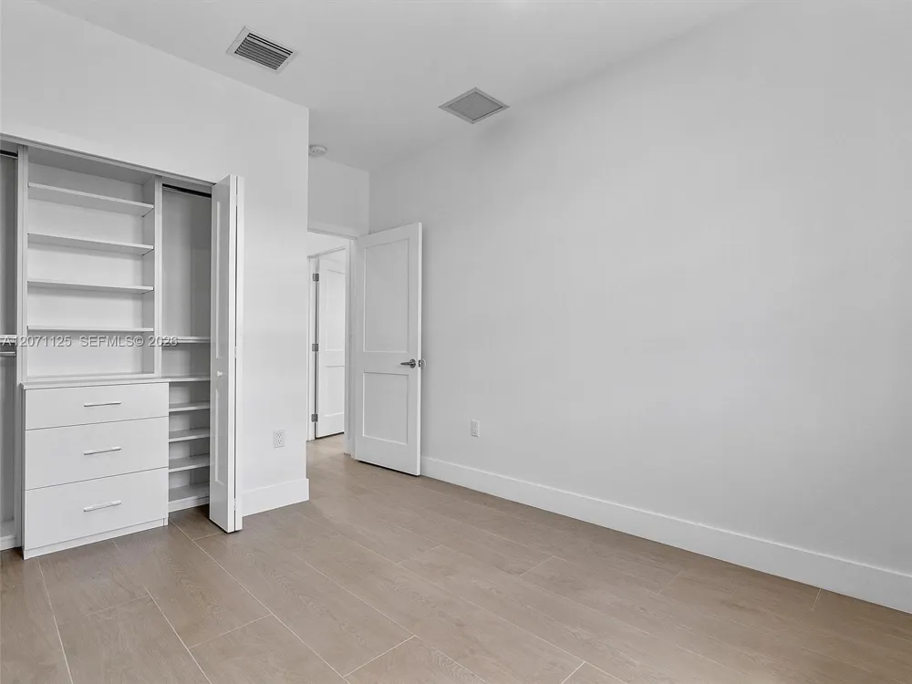 112 Florida Ave Coral Gables, FL 33133