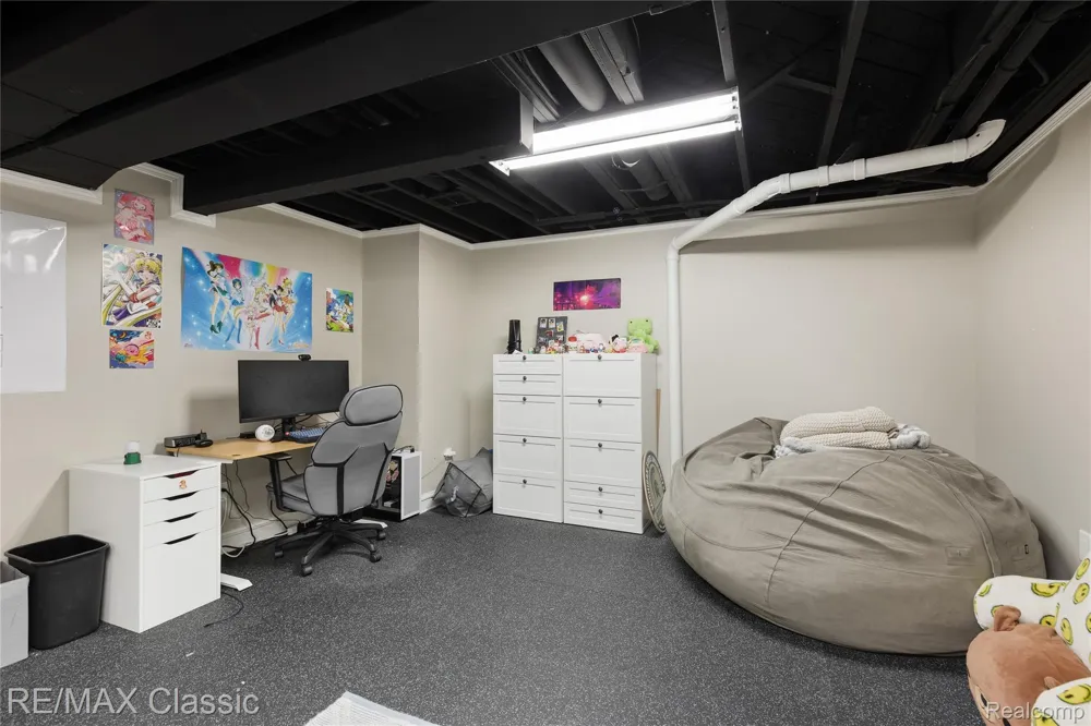 6600 Valley Spring Road Bloomfield Hills City, MI 48301