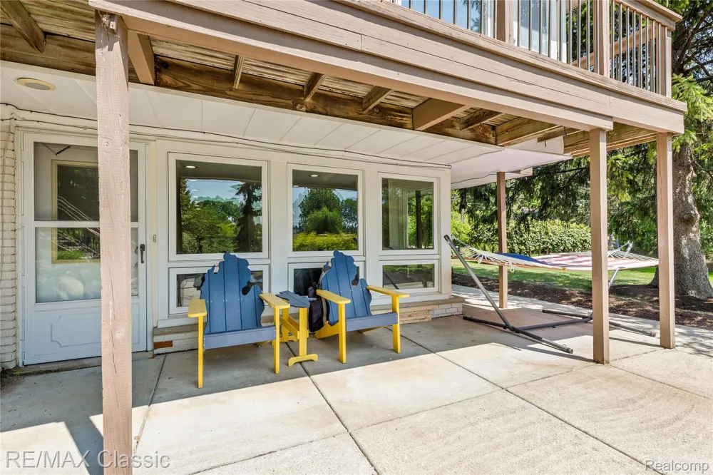 6600 Valley Spring Road Bloomfield Hills City, MI 48301