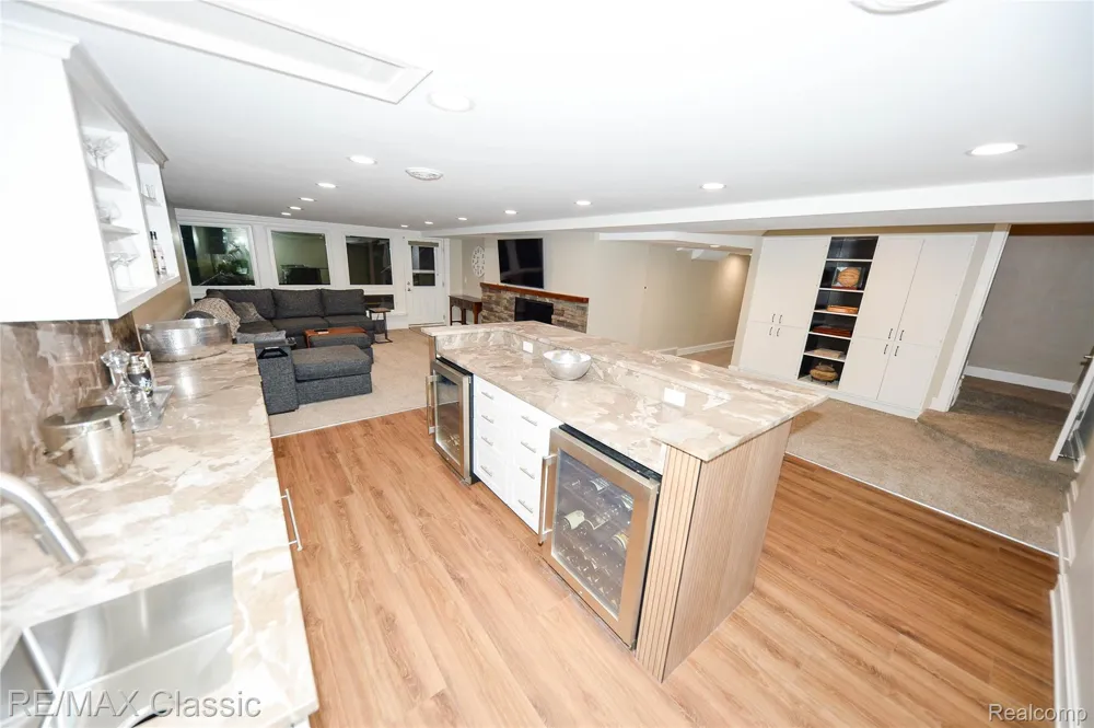 6600 Valley Spring Road Bloomfield Hills City, MI 48301