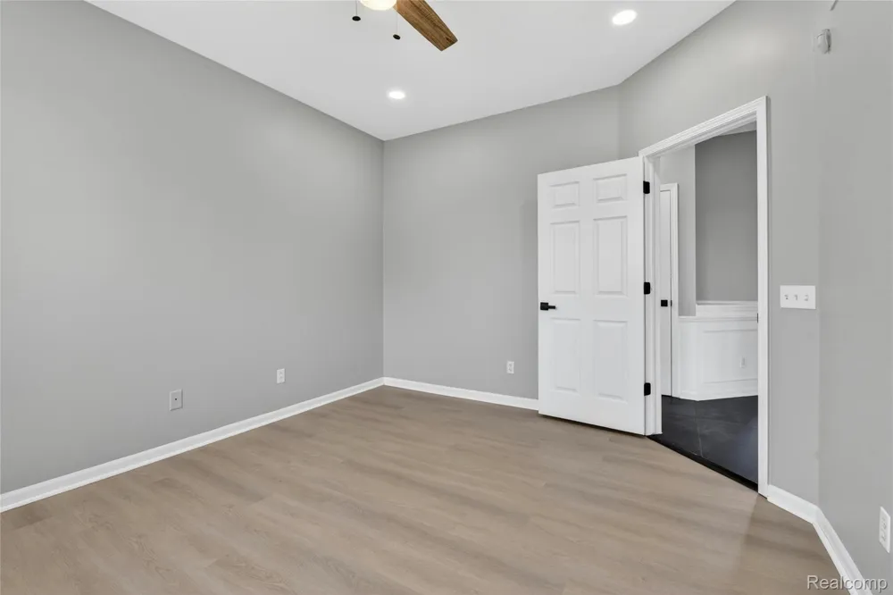 8862 Prairie Street York Charter Township, MI 48197