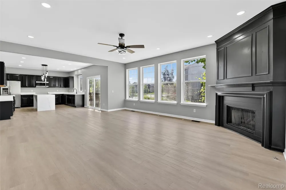 8862 Prairie Street York Charter Township, MI 48197