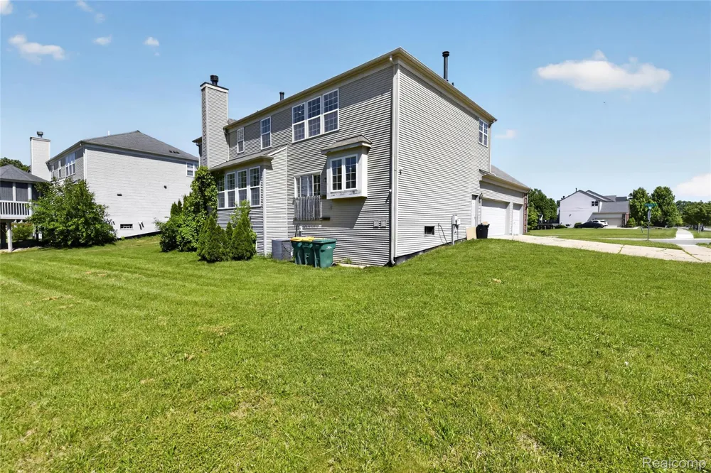 8862 Prairie Street York Charter Township, MI 48197