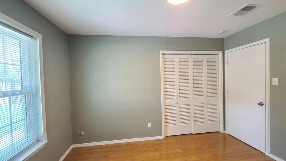 902 Ashford Parkway Houston, TX 77077