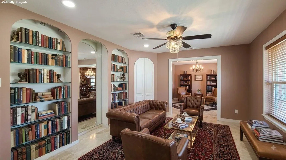 902 Ashford Parkway Houston, TX 77077