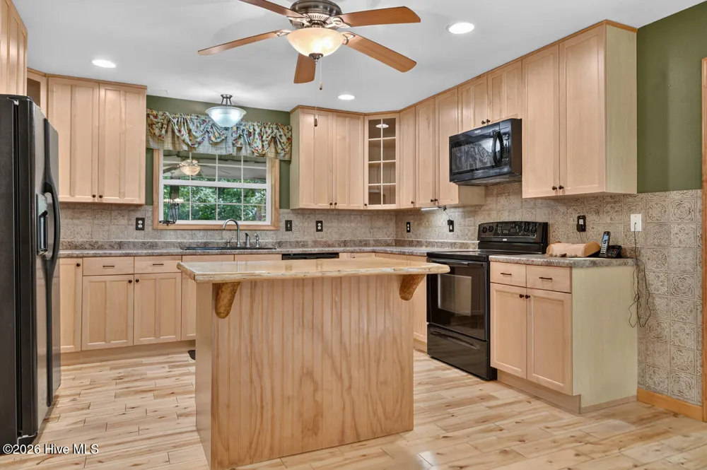 648 Posey Place Murphy, NC 28906