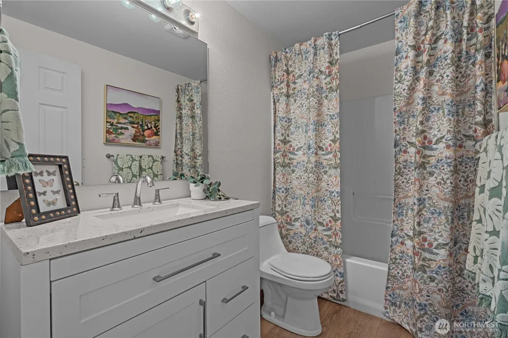 410 Warwick Street Enumclaw, WA 98022