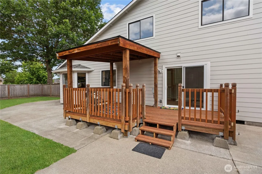 410 Warwick Street Enumclaw, WA 98022