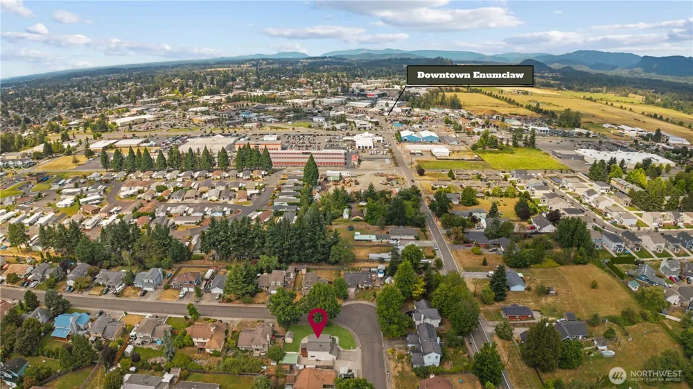410 Warwick Street Enumclaw, WA 98022