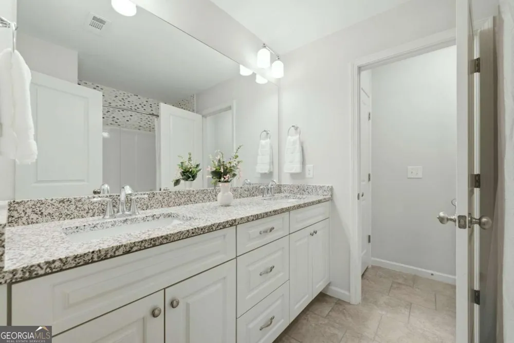1901 Weston LN Tucker, GA 30084