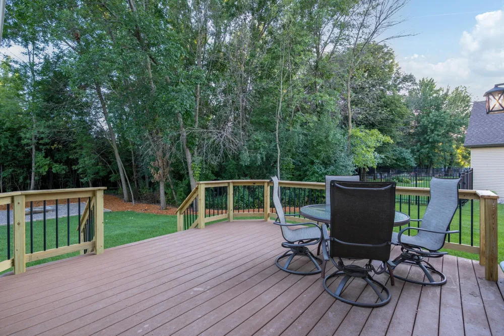 113 Oak Marsh Drive Mankato, MN 56001