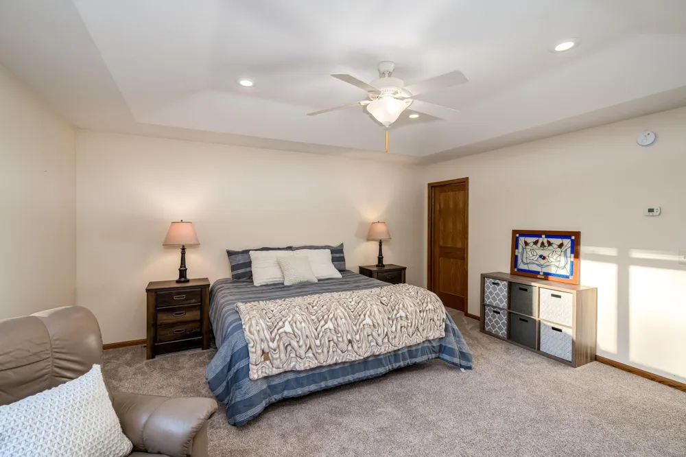 113 Oak Marsh Drive Mankato, MN 56001