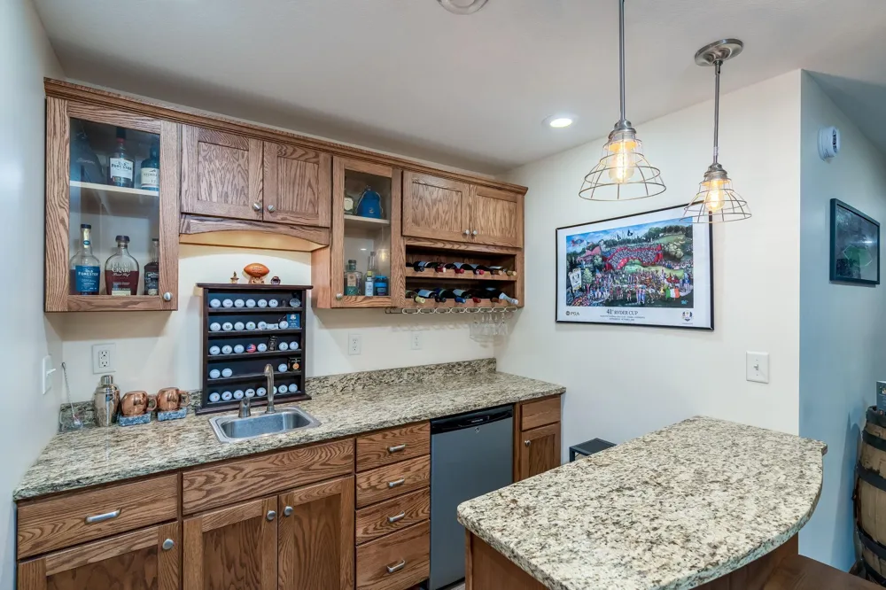 113 Oak Marsh Drive Mankato, MN 56001