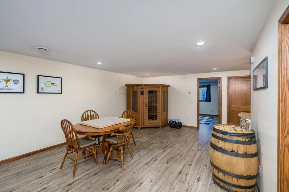113 Oak Marsh Drive Mankato, MN 56001