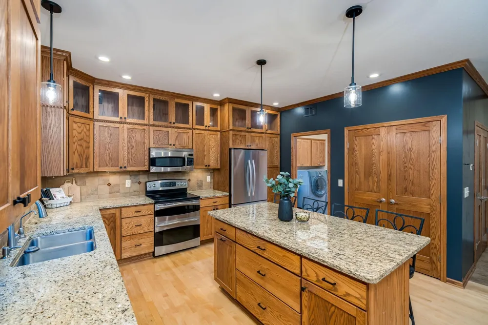 113 Oak Marsh Drive Mankato, MN 56001