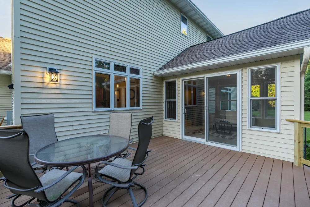 113 Oak Marsh Drive Mankato, MN 56001