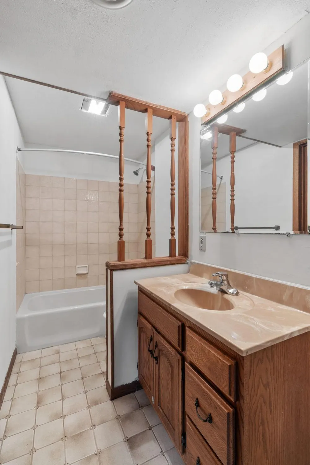 3501 84th Circle Brooklyn Park, MN 55443