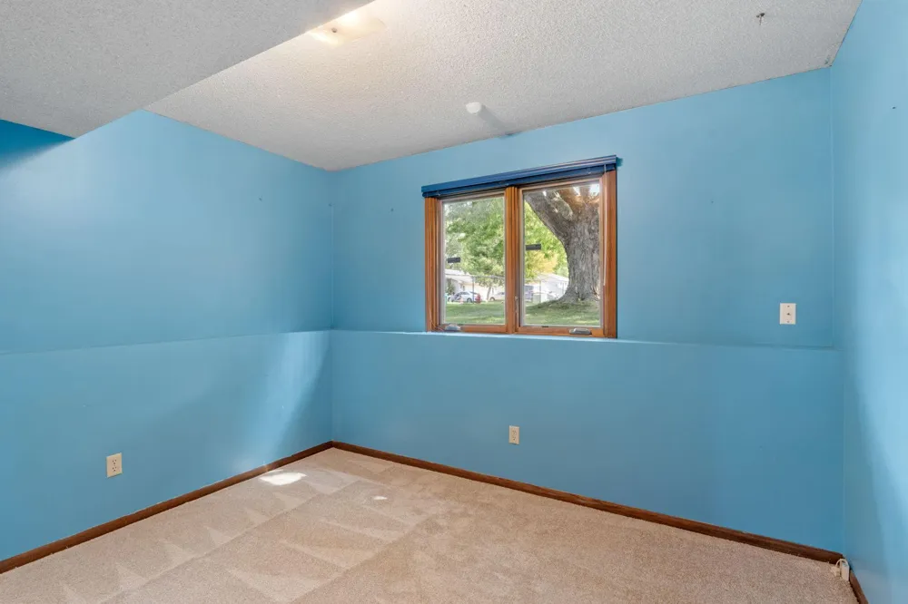 3501 84th Circle Brooklyn Park, MN 55443