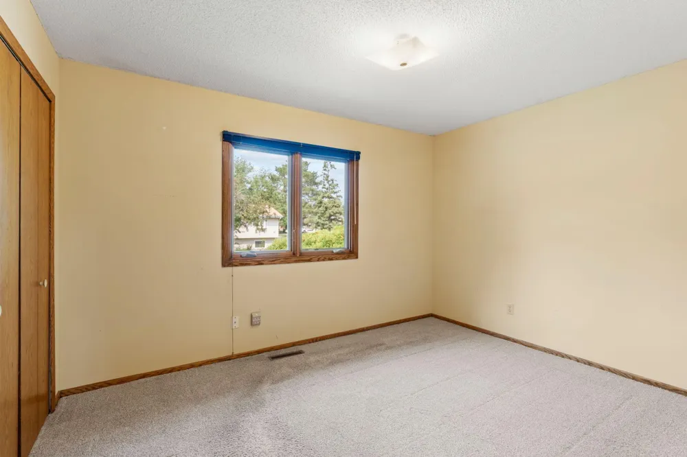 3501 84th Circle Brooklyn Park, MN 55443