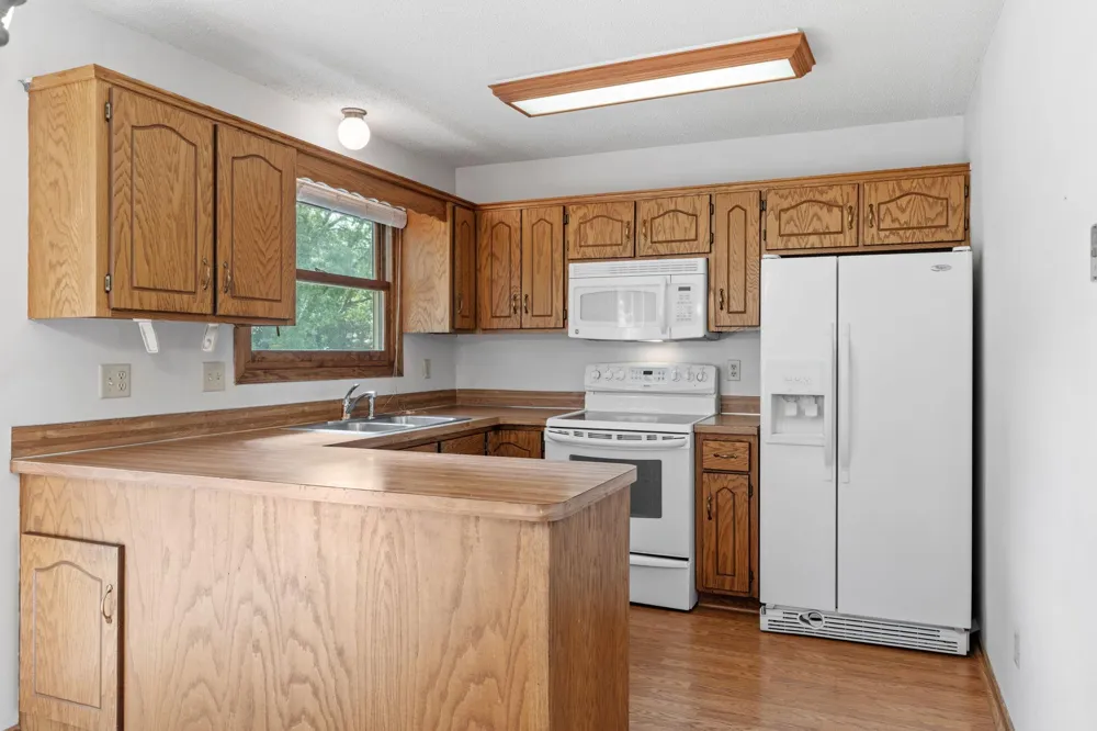 3501 84th Circle Brooklyn Park, MN 55443