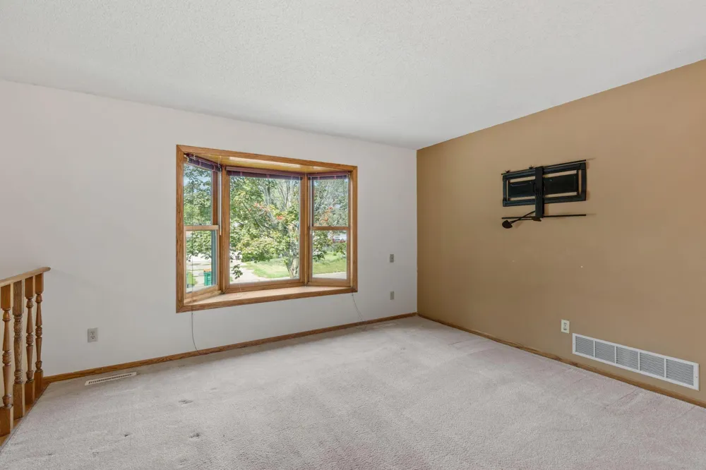 3501 84th Circle Brooklyn Park, MN 55443