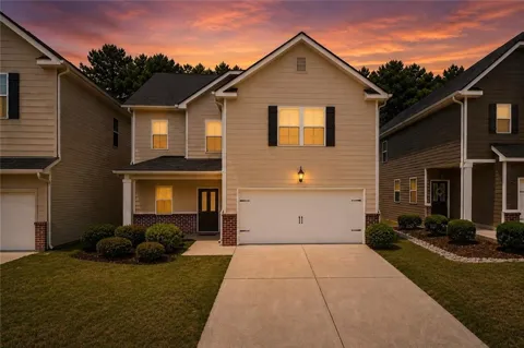 281 Emporia Loop