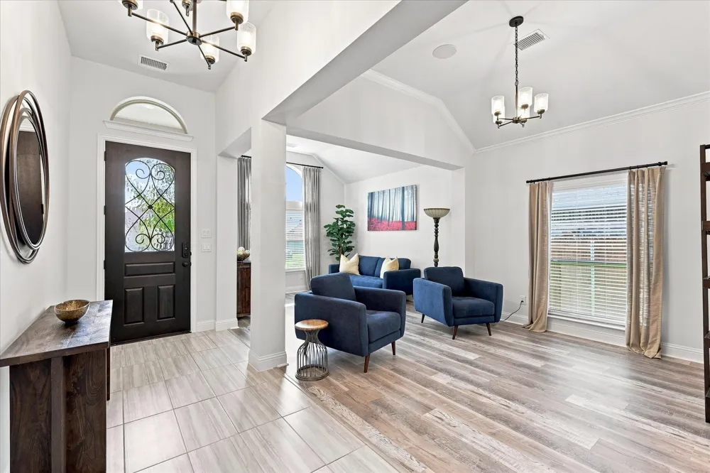 1863 Silver Birch Road Waxahachie, TX 75165
