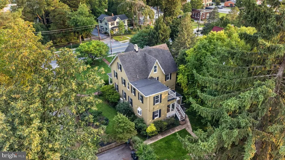 4806 BUTLER ROAD Glyndon, MD 21071