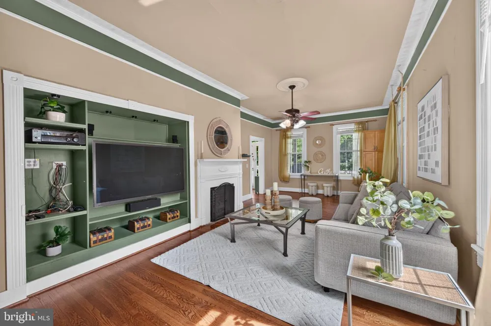 4806 BUTLER ROAD Glyndon, MD 21071