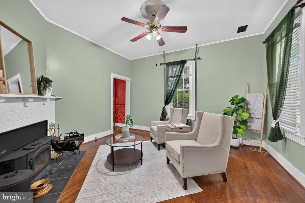 4806 BUTLER ROAD Glyndon, MD 21071
