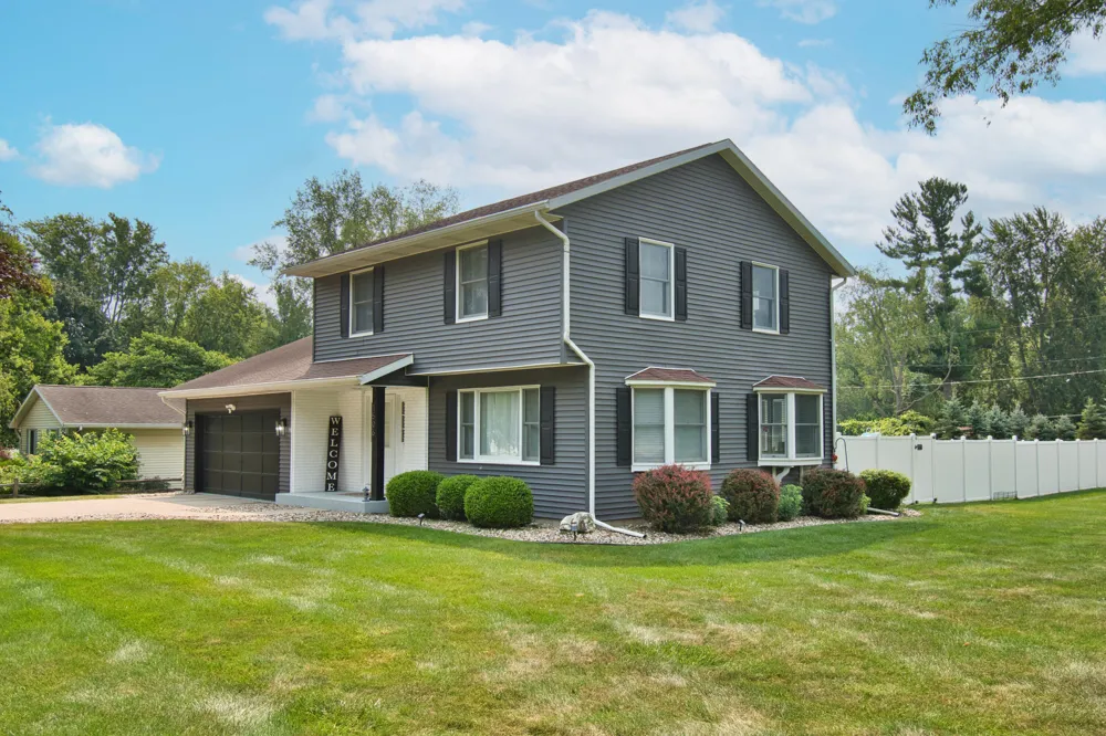 1506 Lykins Lane Niles, MI 49120
