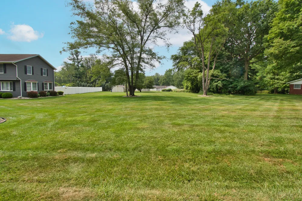 1506 Lykins Lane Niles, MI 49120