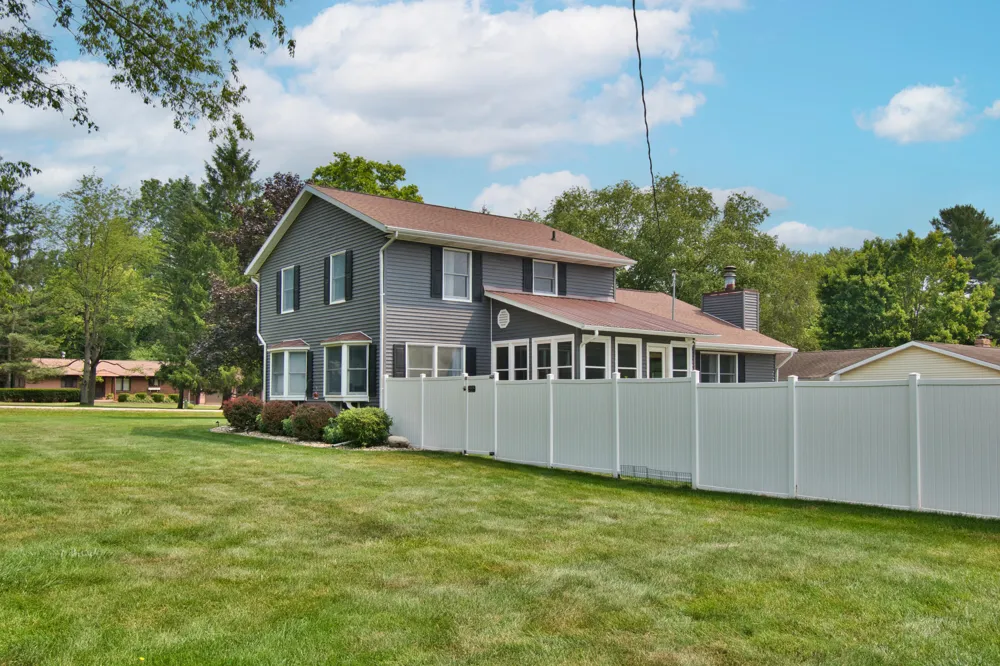 1506 Lykins Lane Niles, MI 49120