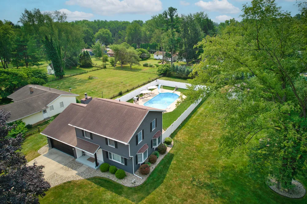1506 Lykins Lane Niles, MI 49120