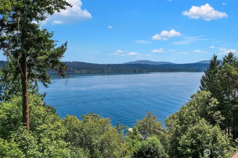 1464 W Lake Sammamish Parkway