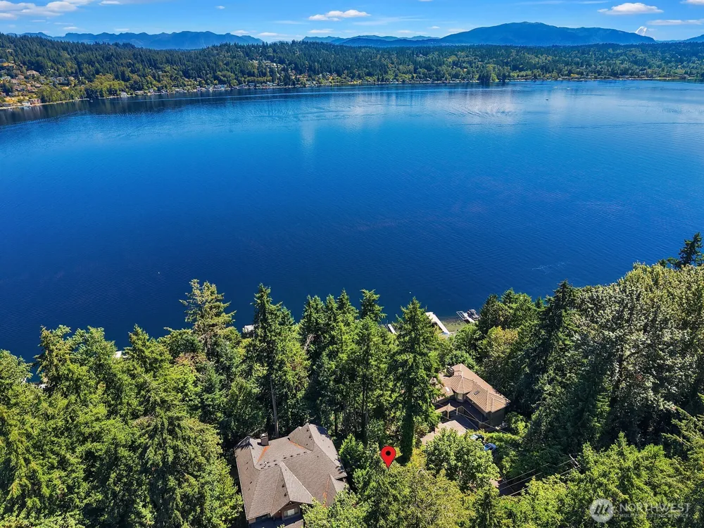 1464 W Lake Sammamish Parkway Bellevue, WA 98008